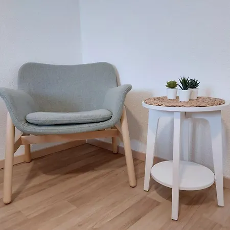 Nu2 Urban Neu-ulm, 3 Schlafzimmer & Balkon نوي أولم