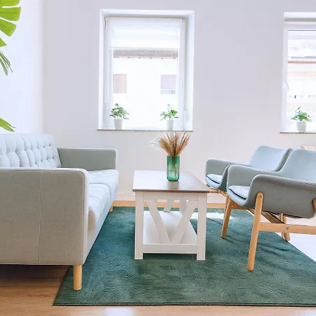 شقة Nu2 Urban Neu-ulm, 3 Schlafzimmer & Balkon *