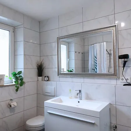 Nu2 Urban Neu-ulm, 3 Schlafzimmer & Balkon 아파트 *